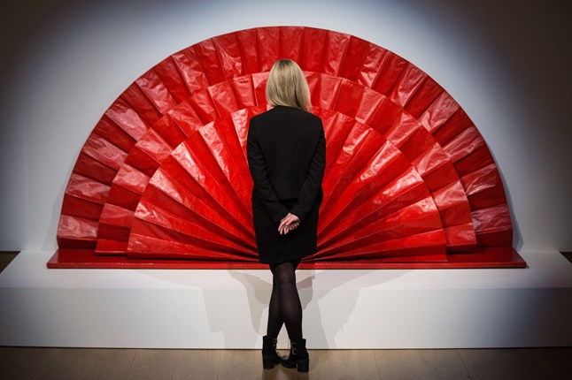 Bonhams' Post-War and Contemporary Art sale opened in London and featured the Untitled (Red Fan) by Kazau Shiraga which has an estimated price tag of over £1,500,000