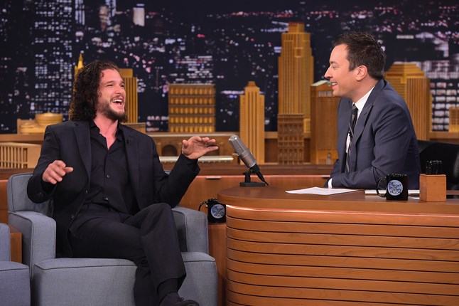 On The Tonight Show with Jimmy Fallon, Games Of Thrones actor Kit Harrington reveals that he once got out of a speeding ticket by disclosing the fate of his character on the hit show. 