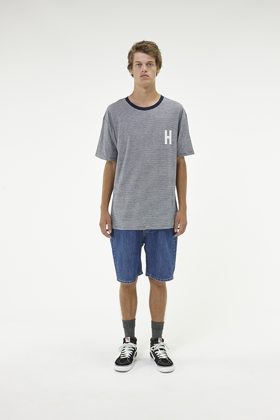 Huffer_Q3-16_M-Weekend-Tee_Navy-01