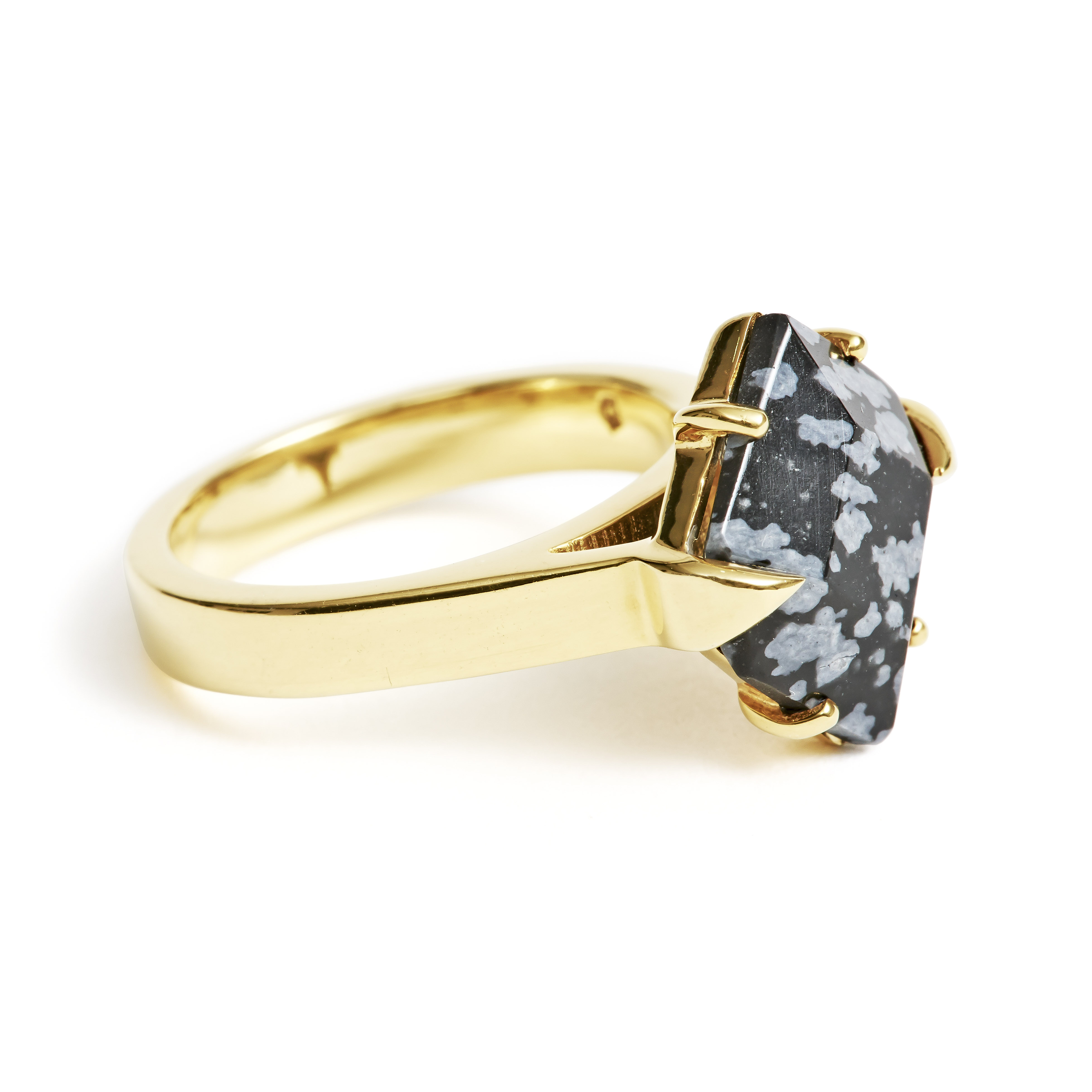 obsidian-gold-ring