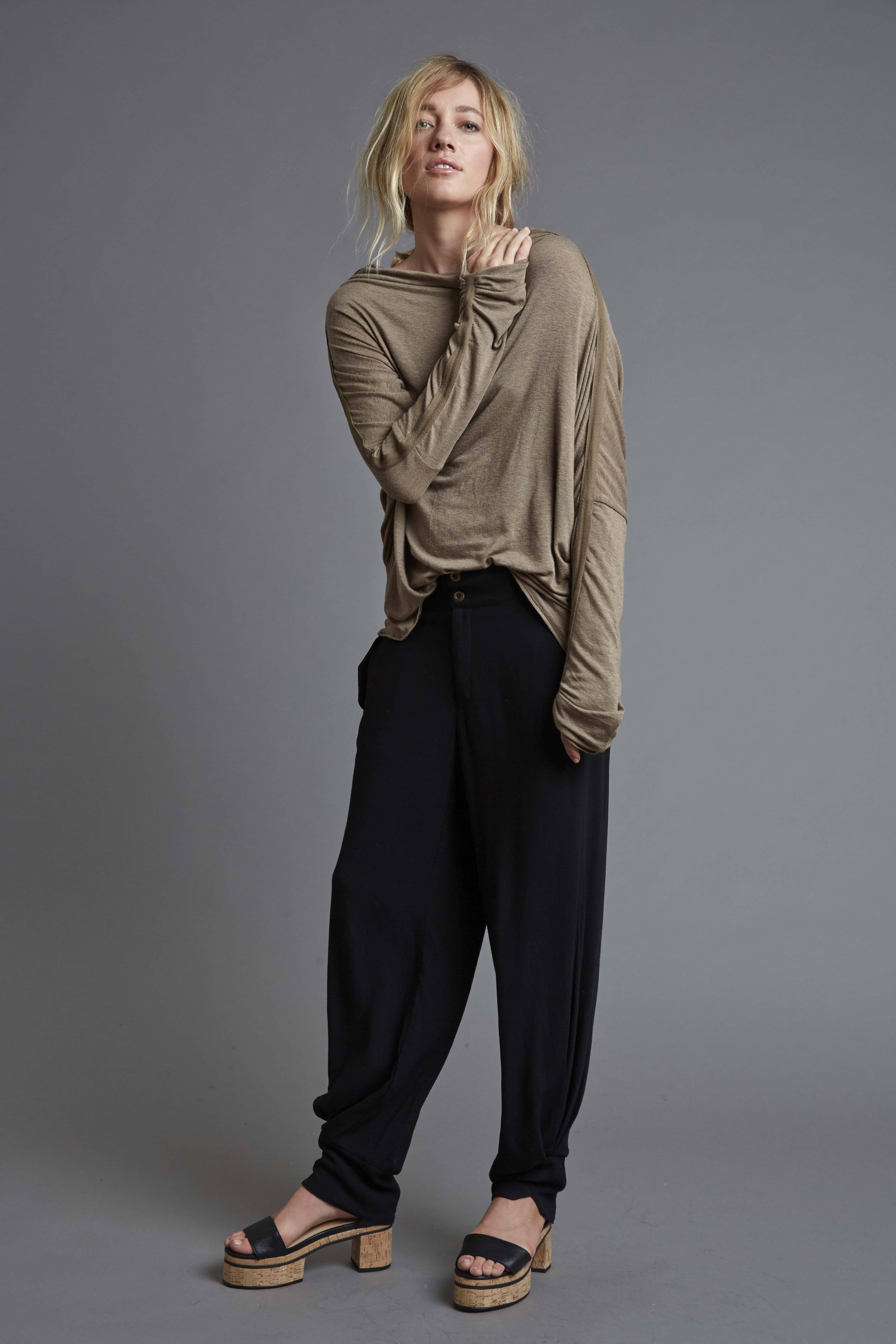BindingSweater_Nutmeg-AnglepoisePant_Nero_WE-AR_AW17_RHYME-0700