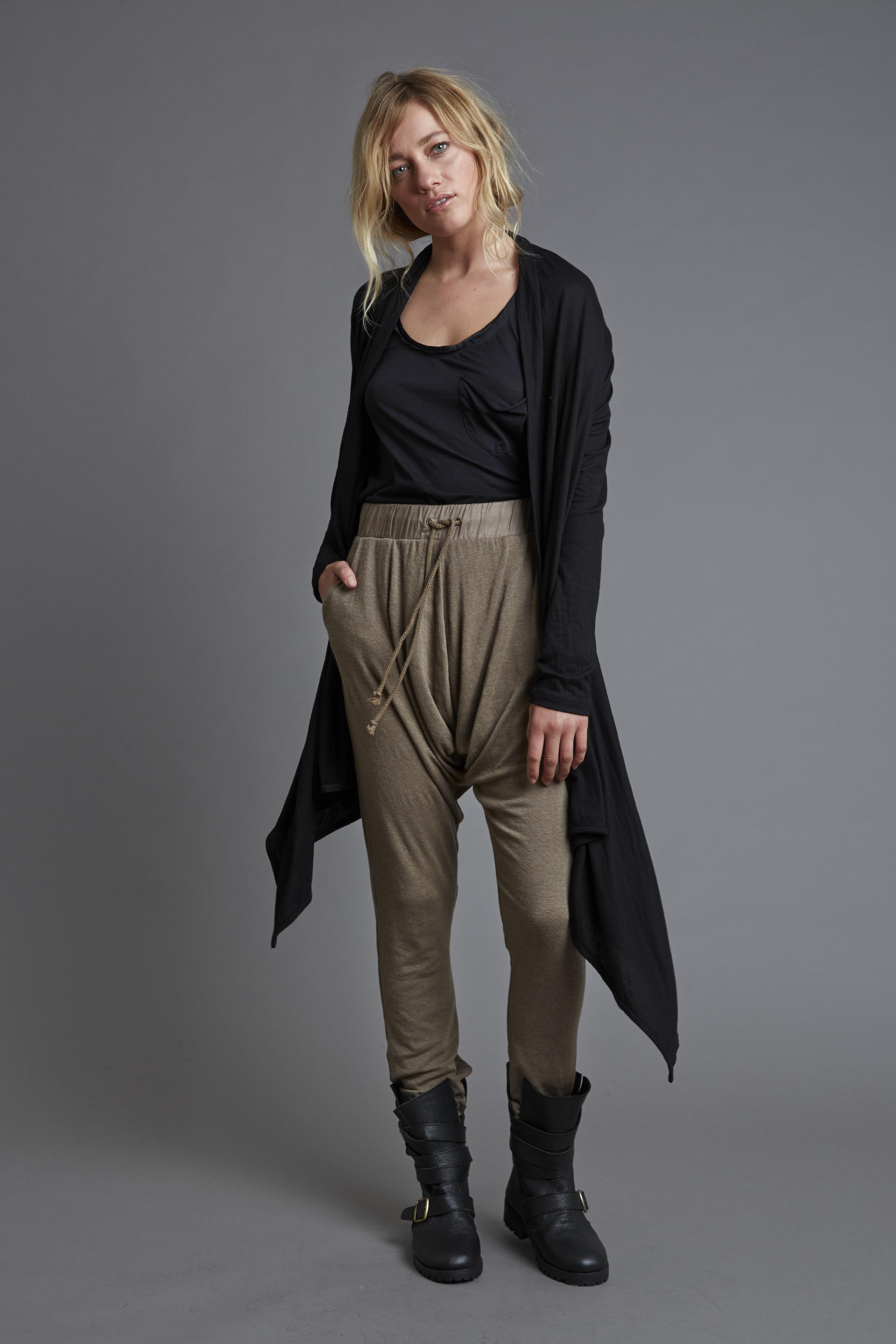 GambitTank_Nero-DancerWrap-Nero-SundayPant_Nutmeg_WE-AR_AW17_RHYME-0712