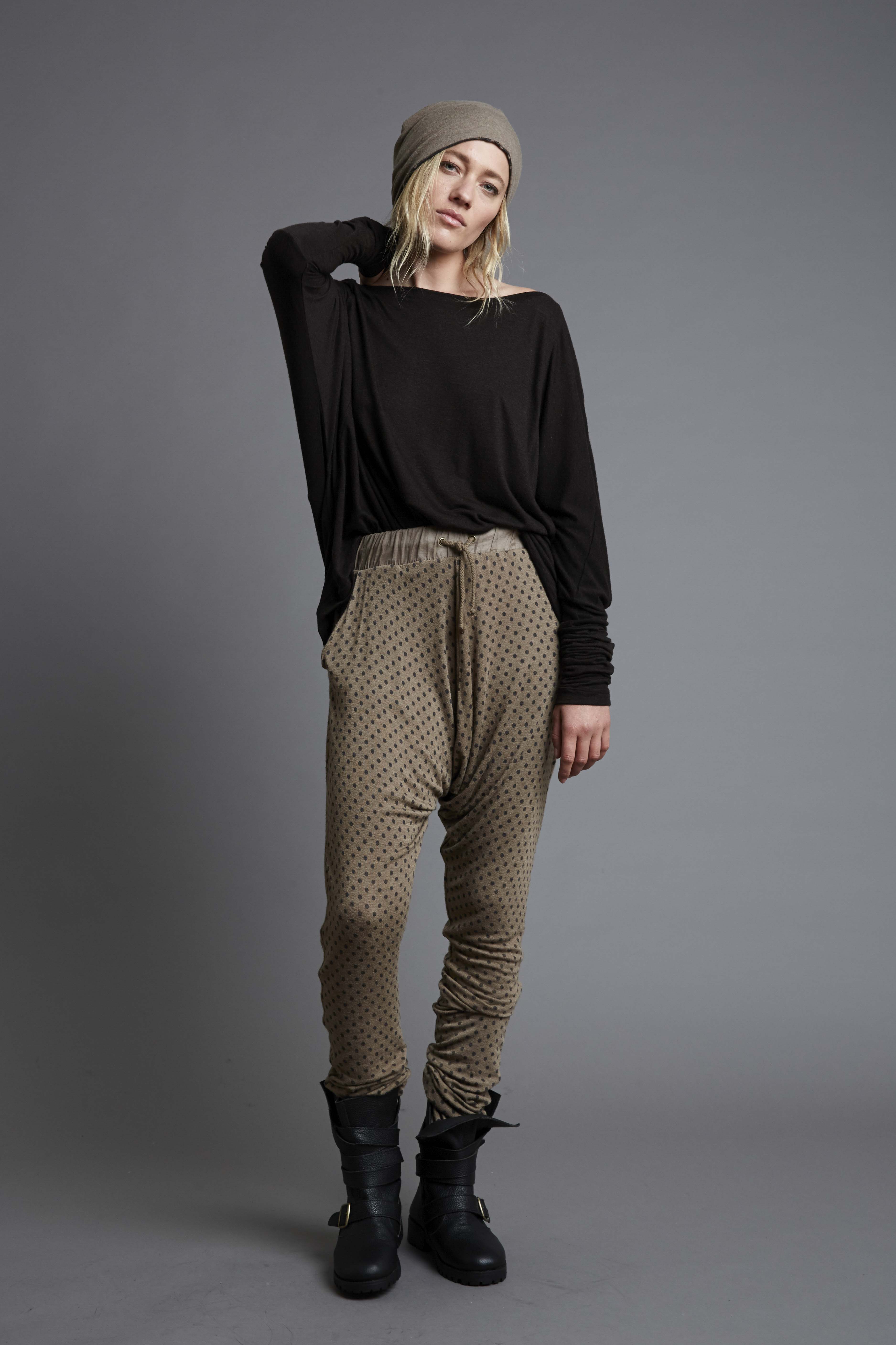 NevermindTop_Nero-SundayPant_PolkaSplotchNutmeg-TopiBeanie_Nutmeg-WE-AR_AW17_RHYME-0785