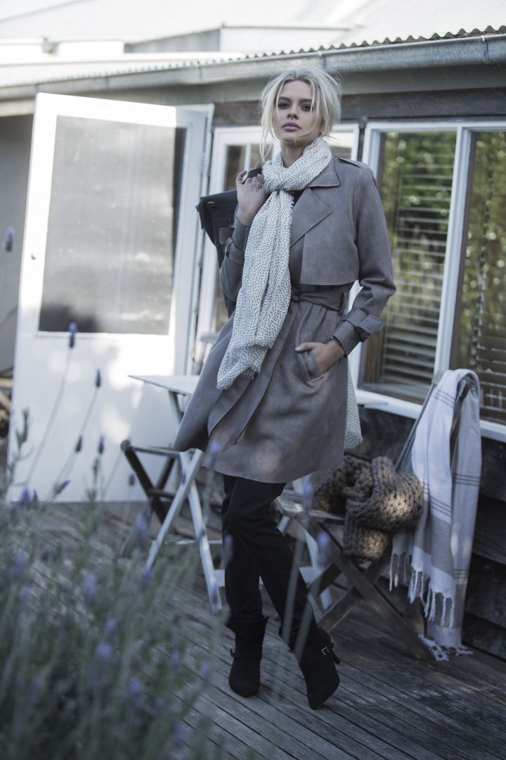 72dpi-218614663a-BT534_LailaJacket_01