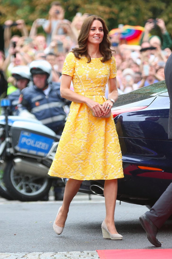 The Duchess of Cambridge stepped out in Germany wearing a beautiful yellow Jenny Packham dress.