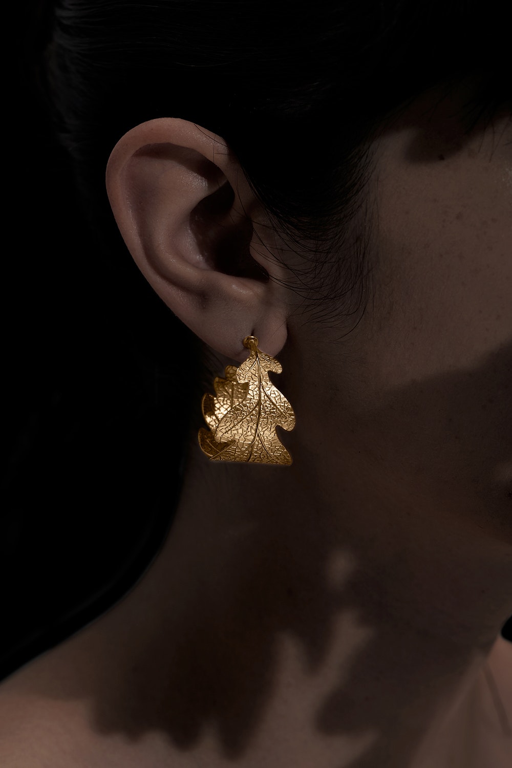 oak-leaf-earrings-gold-kw3429y-gold-front-0320934001551771784_1551771725