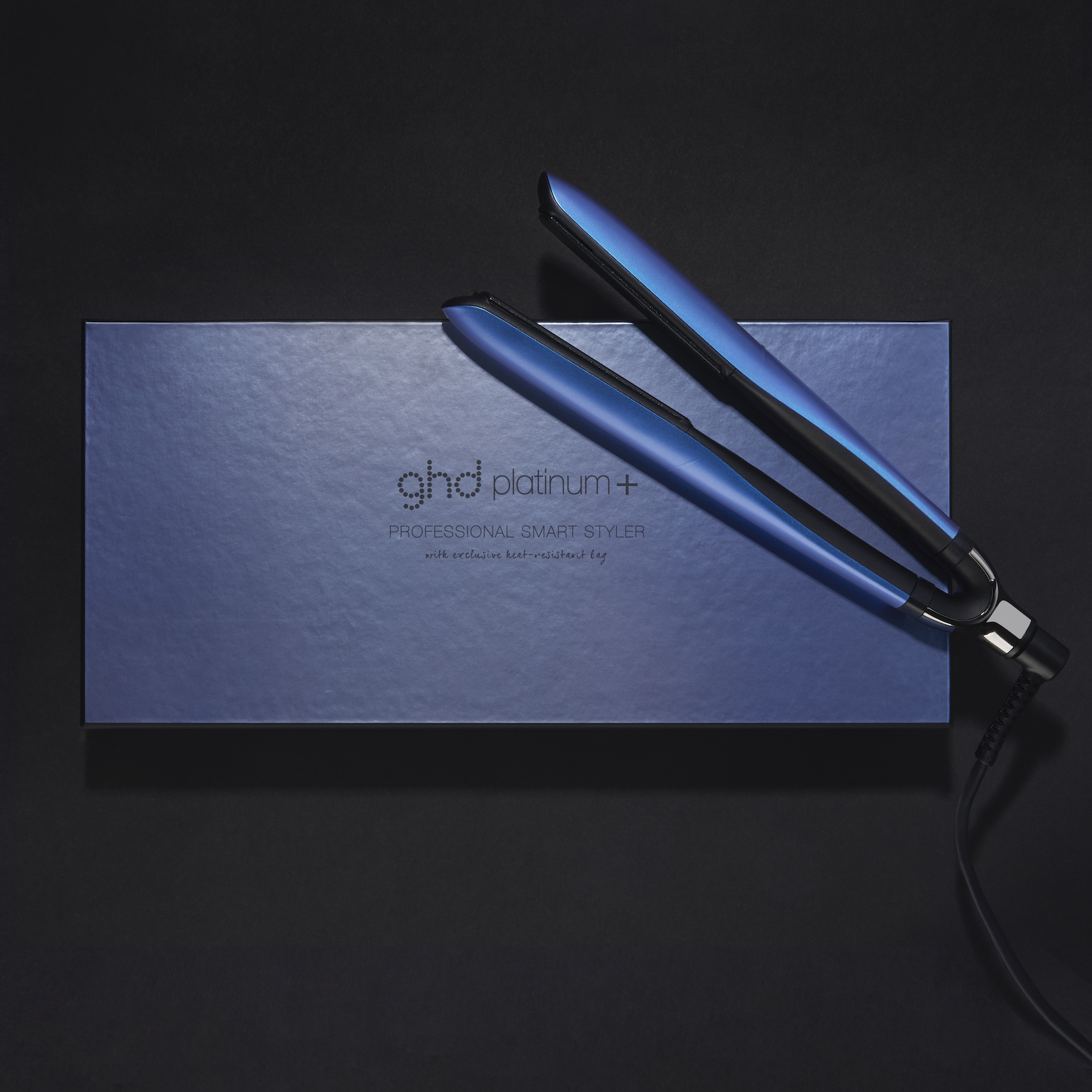 ghd Upbeat Collection platinum+ styler_Campaign Imagery_Cobalt Blue (4)