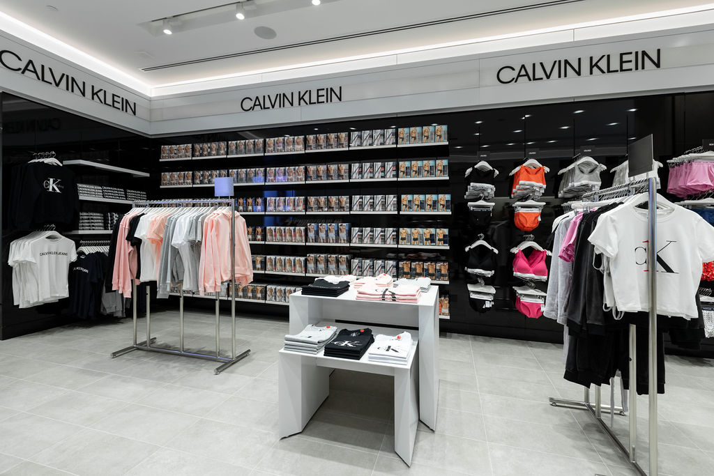 Calvin Klein Commercial Bay 3