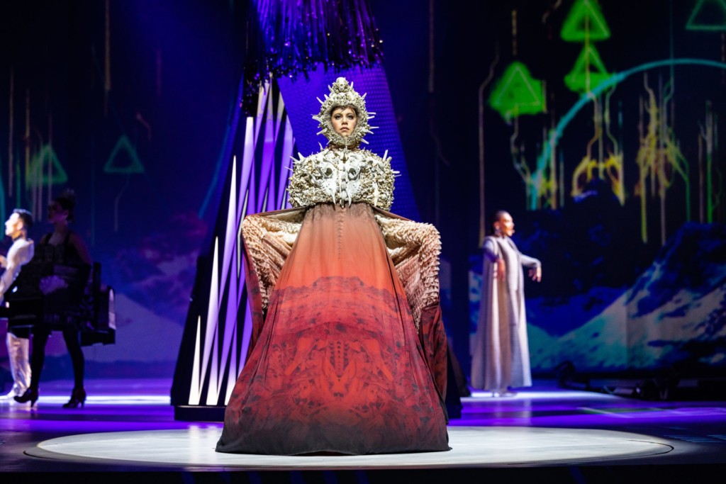 Supreme WOW Award Runner-up: Fera Dei - Fifi Colston & Bruce Mahalski, New Zealand