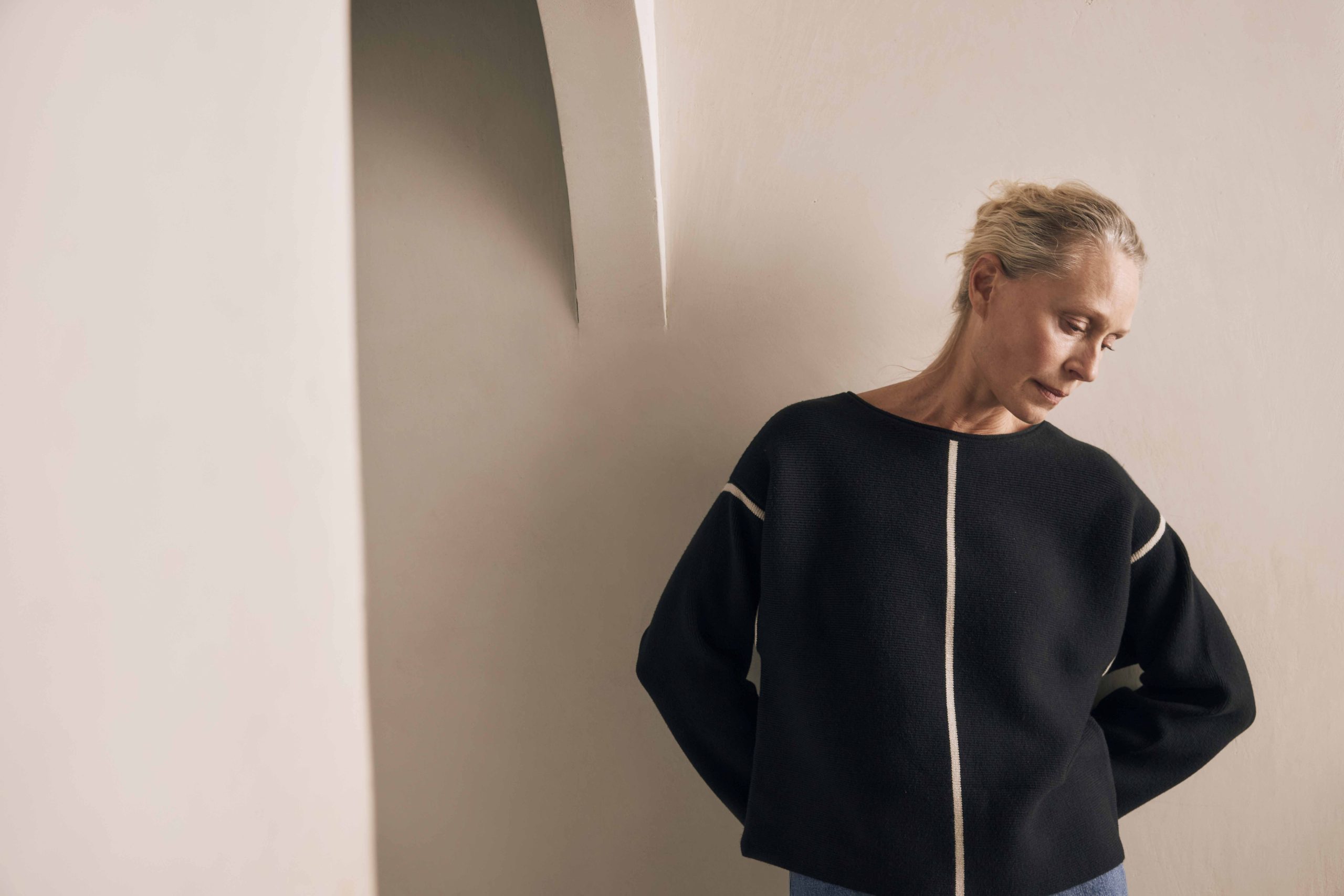 25_06_2025-flintsweater-black_ecrustripe-$349.99-1